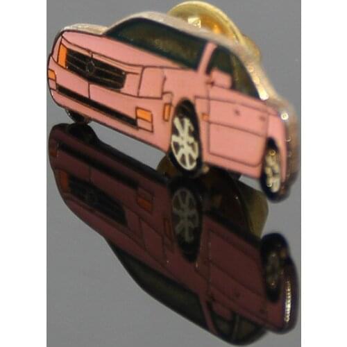 Chinese factory custom car badge hot plated metal memorial badges