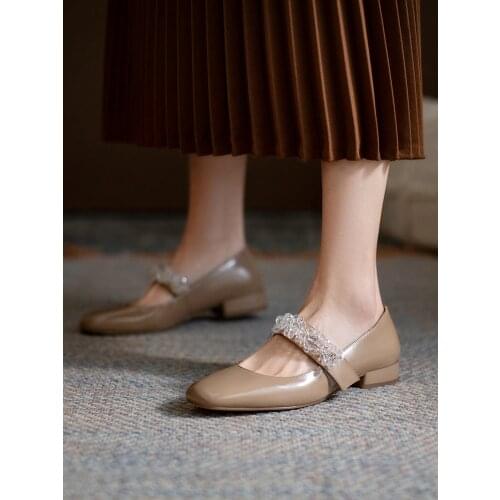 EshtonShero Women Pumps Mary Janes Chunky Med Heels Pumps Crystal Female Chain Pumps Genuine Leather Round Toe Wedding Shoes