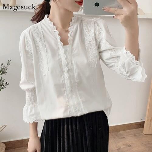 2020 Autumn Slim Blouse Women Flare Sleeve Cotton Loose Women Shirt Floral V Neck Sweet White Womens Blouses Tops Blusas 10321