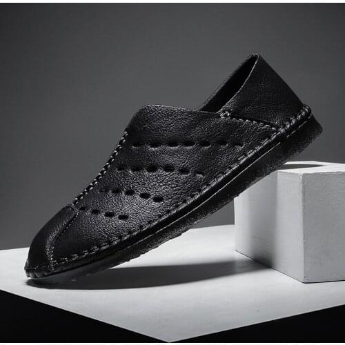 Mens Split Leather Casual Shoes Comfortable Loafers Breathable Waterproof Driving Shoes Slip on Moccasins Outdoor Flat Shoes