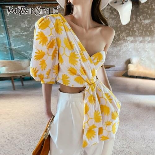 TWOTWINSTYLE Printed Blouses