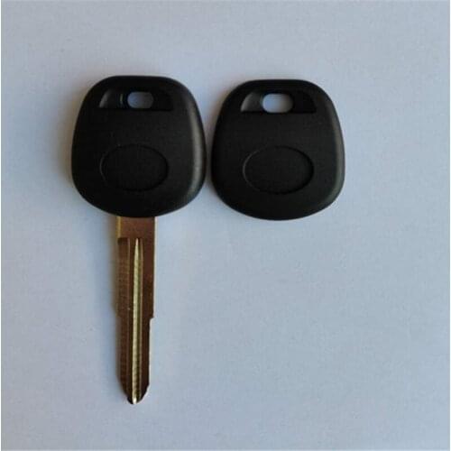 DAKATU Transponder Chip Key Shell Blank Car Key Case No Chip Fob For Toyota RAV4 Prado Yaris Camry Corolla Echo TOY41 BLade