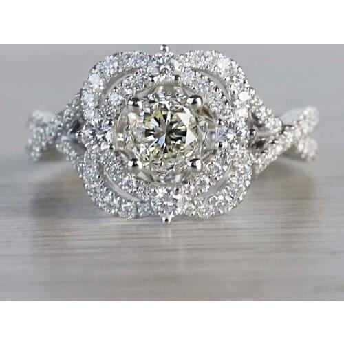 Huitan Fancy Twist Band Women Rings Wedding Engagement Accessories Brilliant Cubic Zirconia Ring Luxury Jewelry New Arrival Item