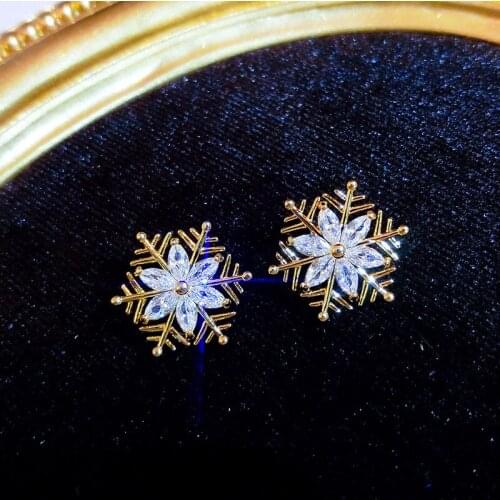 Christmas Classic Snowflake 14K Yellow Gold Diamonds Earring Women Anniversary Luxury Fine Jewelry Trendy Gold Earrings Gift