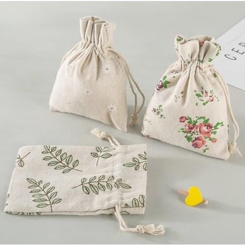 3 Pcs Printed Floral Cotton Fabric Gift Bag Drawstring Bag for DIY Sundry Craft Pouch Gift Candy Bag Wedding Party Decor Bag