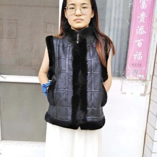 Women sheep shearing fur vest leather horse vest sheepskin waistcoat short warm ladies thin jacket