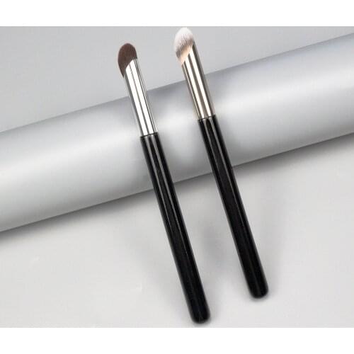 VVR Makeup Brushes Concealer Brush Sculpting Brush High Quality Brush Concealer Sculpting Multi Purpose Makeup Brush for Makeup