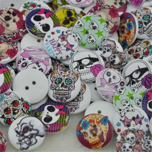 New 25/50pcs Skull Head Wood Buttons 20mm Sewing Craft Mix Lots WB48
