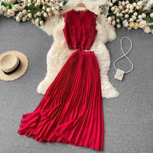 Seaside Holiday Suit 2021 New Womens Sleeveless Lace Blouse High Waist And Thin Pleated Chiffon Long Skirt Two Piece Set zh769