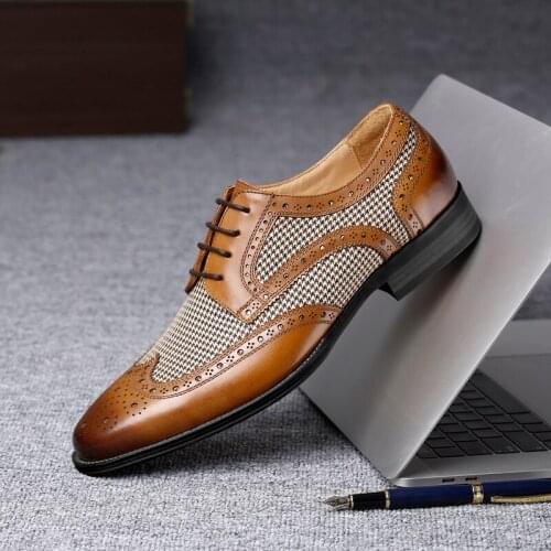 2021 New Mens Dress Shoes Business Leisure Breathable Hollow Splicing Small Lattice Fashion Versatile Comfortable Kp008