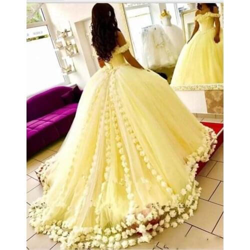 Gorgeous Yellow Quinceanera Dresses Off The Shoulder 3D-Floral Appliques Ball Gowns 2018 New Arrival Sweet 16 Dress Cheap Prom D
