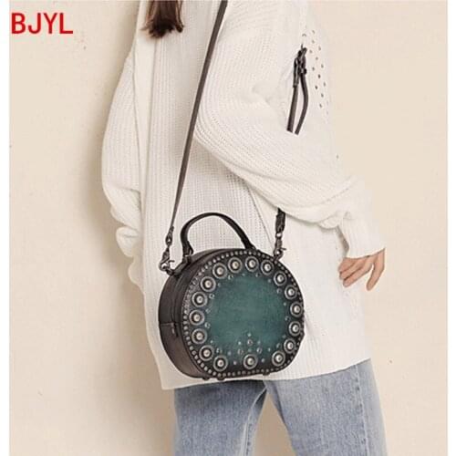 Vintage Leather Women Handbag Diagonal Cross-body Bag Female 2020 New Small Shoulder Bag Messenger Bags Retro Round Wild Leather