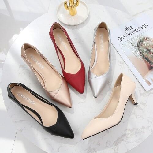 2019 HOT Women Shoes Pointed Toe Pumps Patent Leather Dress High Heels 5CM Boat Girl Shoes Women Wedding Shoes Zapatos Mujer Red