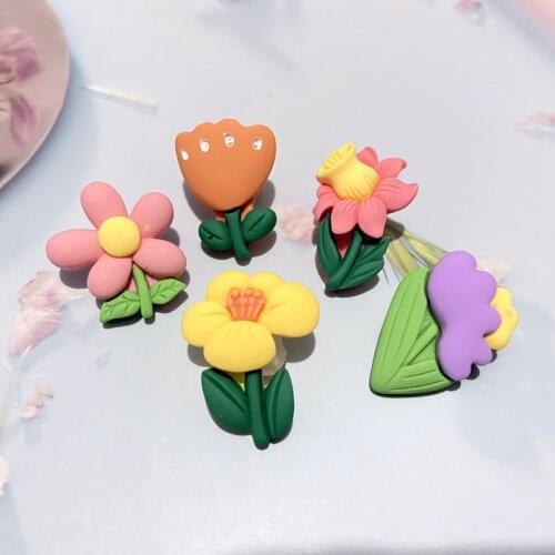 50Pcs/set 3D Flower Tulips Planar Resin Accessories Figurines DIY Craft Phone Patch Arts Material Kids Gift Home Decor Supplies