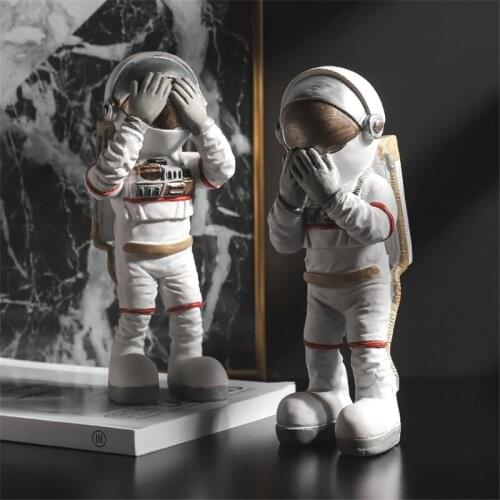 Crafts Space Man Astronaut Sculpture Rocket Plane Cosmonaut figure model Resin Statue Home Decorations Figurines