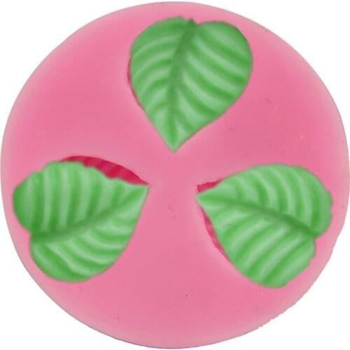 Free Shipping Round Silicone 3 Hole Leaves Baking Fondant Cake Mold Chocolate Cookies Pastry Soap Pudding Mould ZJ058