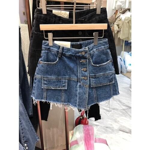 Namou Drane Womens Short Jeans