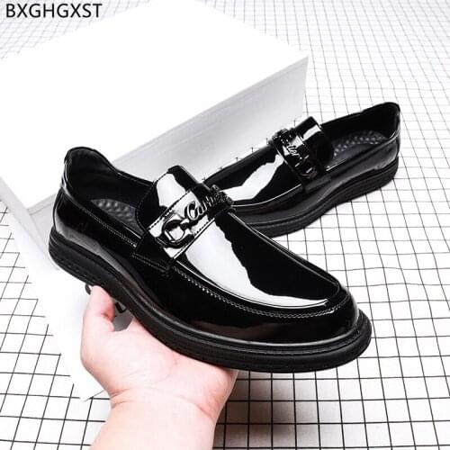Italian Mens Dress Shoes Loafers Patent Leather Shoes for Men 2021 Black Casual Business Shoes Men Chaussure Zapatos De Hombre