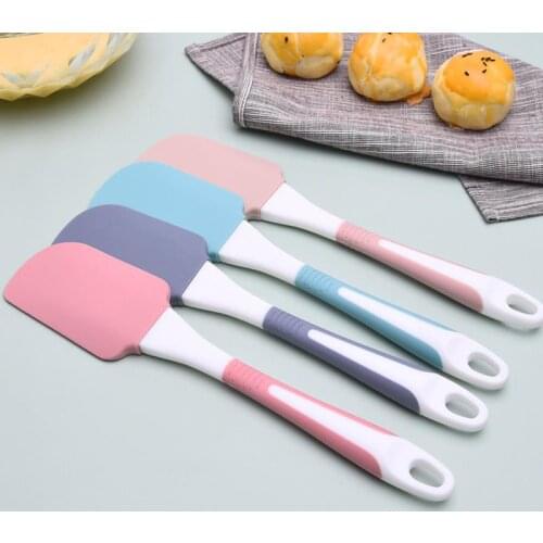1pc Silicone Spatula Detachable Ergonomic Cake Spatula Icing Spatula For Kitchen DIY Baking Tools Accessories Random Color
