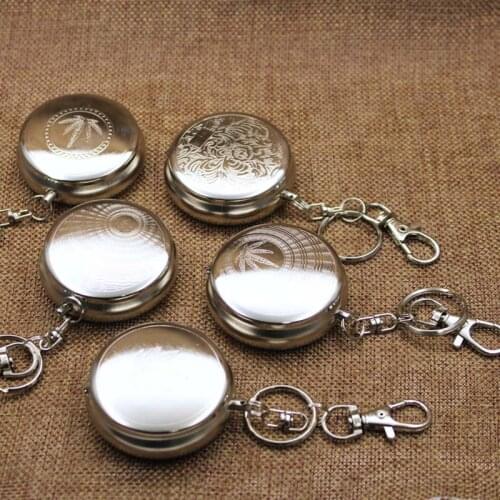 1Pcs Mini Cigarette Ashtray with Key Chain Smoking Accessories Stainless Steel Portable Round Shaped Silver Cigarette Supplies