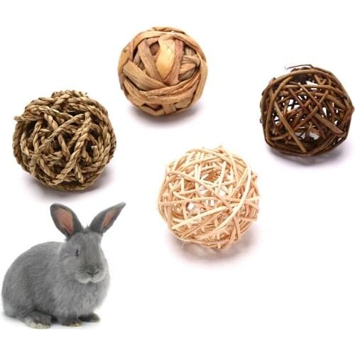 4Pcs Natural Small Animal Activity Chew Toys Rabbit Bird Parrot Play Rattan Ball