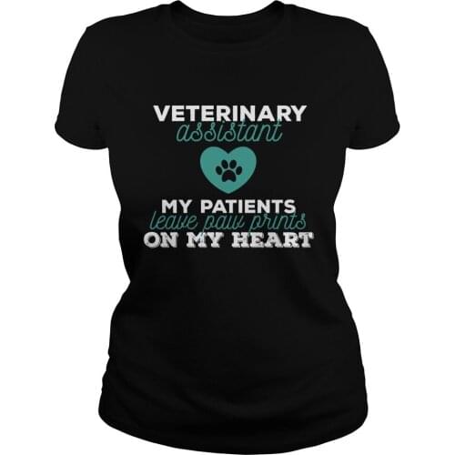Veterinary Assistant My Patients Leave Paw Prints On My Heart Womens T-Shirt