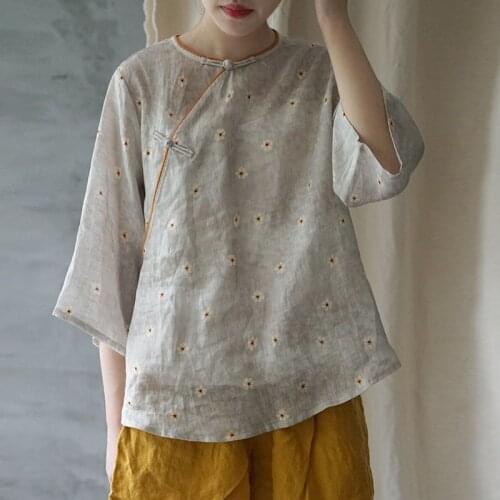 Johnature Spring Retro Plate Buckle O-neck Three Quarter Sleeve Floral Print Shirt 2021 New Cotton Linen Comfortable Women Tops