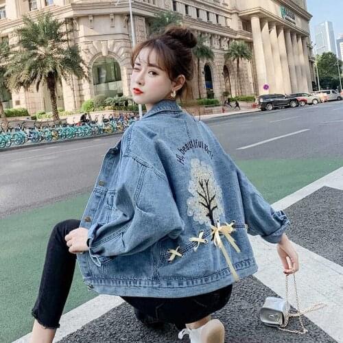 New 2021 Spring Autumn Fashion Denim Jackets Women Short Korean Embroidered Flowers Loose Versatile Lace Up Jacket Veste Femme