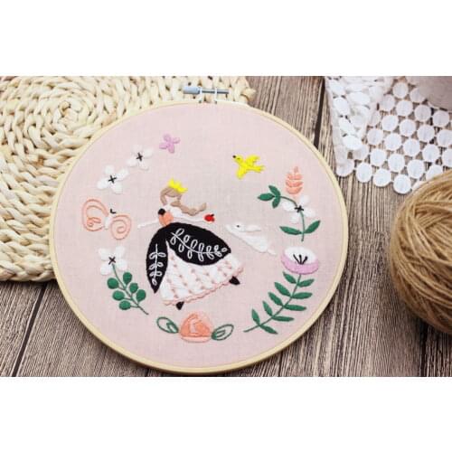 Fairy tale dream lovely princess handmade DIY cloth novice European embroidery needle and thread set, with embroidery bandage as