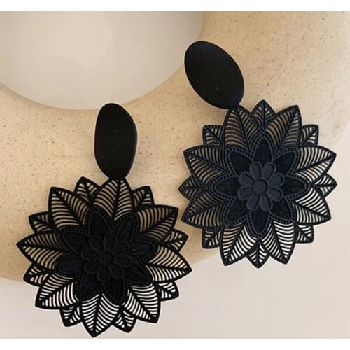 Vintage Black Forest Flower Big Hollow Pattern Earrings for Women Korean Exaggerated Temperament Gothic Accessories Jewelry