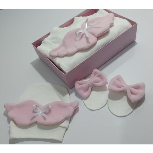 Baby Girl Rompers Set With Gift Box Angel Wing Cotton Fleece Fabric Gloves Hat Rompers 2022 Winter Season Birthday Gift