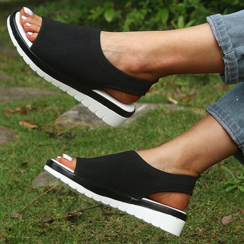 2021 Fashion Womens High Quality Mesh Breathable Comfortable Shoes Ladies Hollow Out Casual Wedges Shoes
