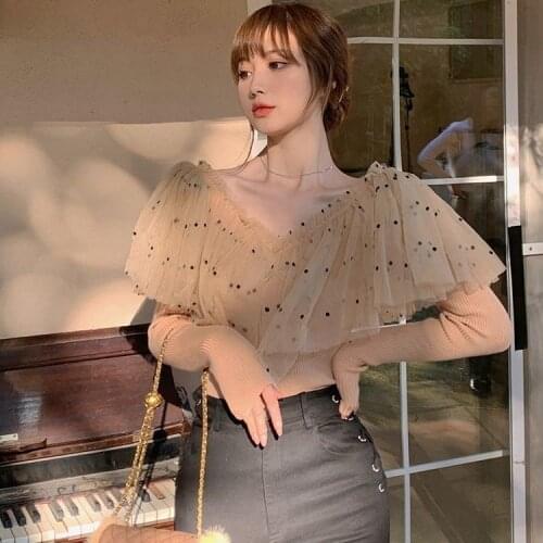 2021 spring new lace dot V-neck sweater womens design feeling gentle and slim short cut age reducing long sleeve knitting women