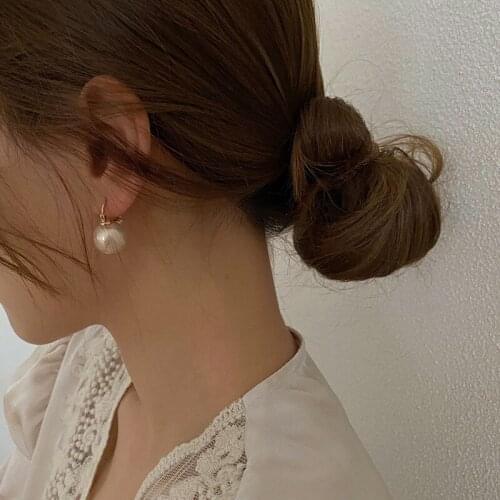 Silver Plated 2021 New Large Pearl Pendant Earrings Womens Retro Fashion Romantic Handmade Jewelry Girl Gift Wholesale