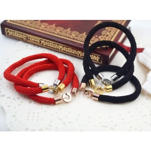 SexeMara Red Bracelets