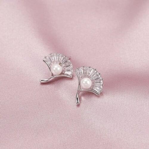 Dorado Women’s Earrings Set Big Simulated Pearl For Girl Unique Fan Shape Punk Zircon Exquisite Student Girlfriend Jewelry Gift