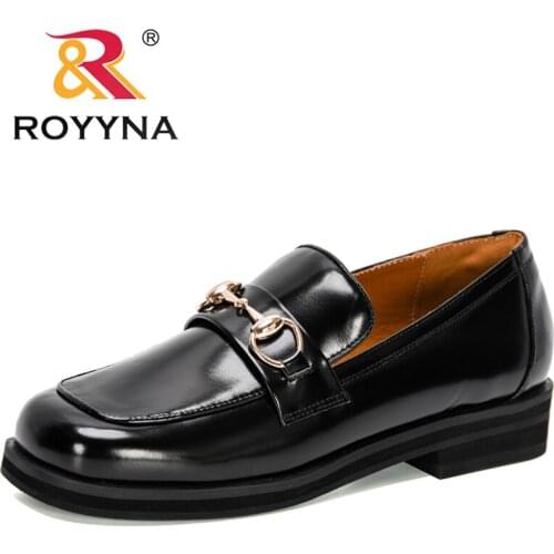 ROYYNA 2021 New Designers Lower Heels Women Pumps Thick Heel Loafers Shoes Round Toe Shoes Ladies Office Dress Shoes Feminimo