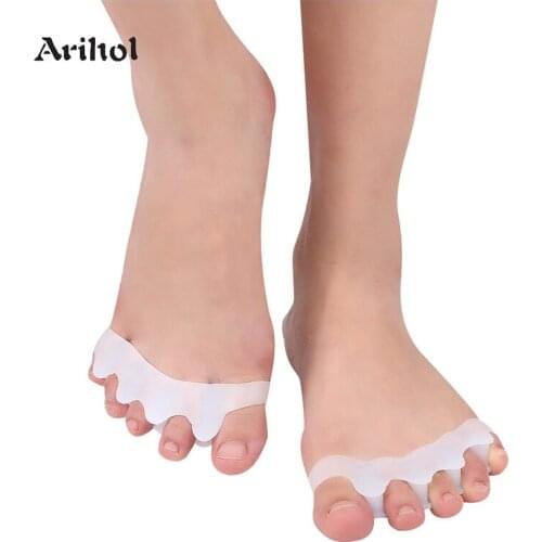 Toe Separator 5 Holes Soft Gel Toe Spacers High Elastic Toe Straightener Hammer Hallux Valgus Corrector Foot Toe Stretcher