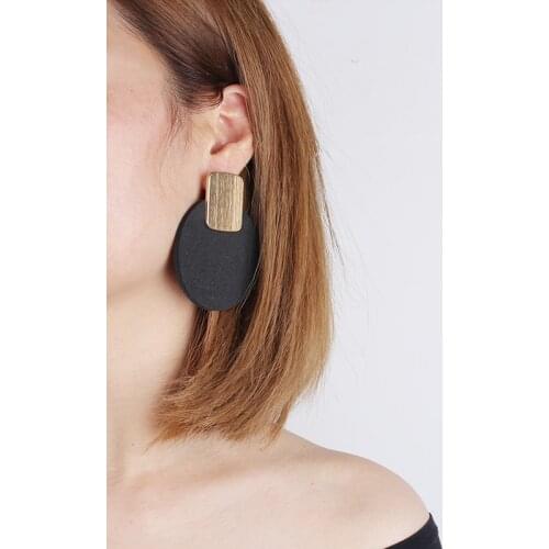 YD&YDBZ Punk Big Pendant Earrings For Women Trendy Black Foam Round Drop Earring Luxury Europe Style Ear Jewelry Accessories