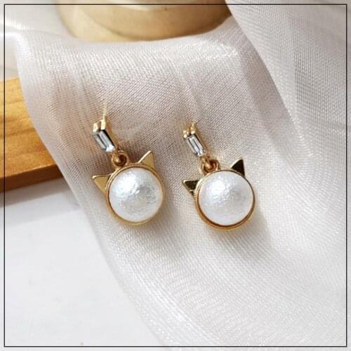 LANIWOO Cute Cat Pearl Drop Earring 2021 New Fashion Jewelry Elegant For Girls Wholesale Accessory