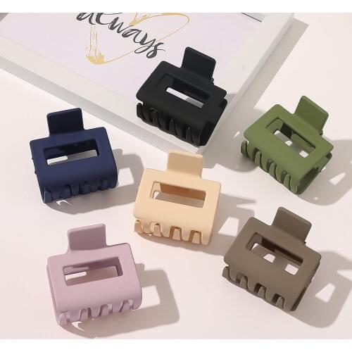 New Solid Color Hair Clip Mini Hair Claw Clip Barrettes Sweet Hairpin Barrette Retro Hair Claws Women Girls Hair Accessories