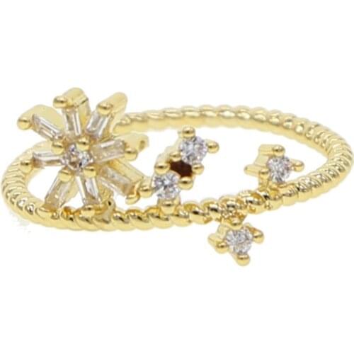 2021 High Quality Korean Romantic Tiny Flower Snowflake CZ Crystal Rings For Women Cute Girl Delicate Hot Fashion Simple Jewelry