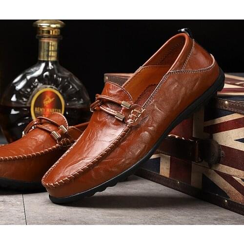 Mens Dress Shoes Plus Size Moccasins Breathable Split Leather Casual Shoes Slip-on Loafers Soft Breathable Flat Shoes