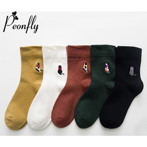 PEONFLY Fashion New Cute Cartoon Kitty Embroidery Woman Funny Socks Solid Color Hipster Hip Hop Cotton Socks Autumn Winter