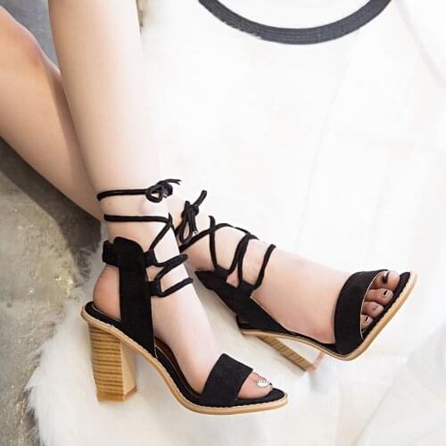 2020 summer new tide fashion open-toed high-heeled thick heel womens shoes sexy cross tie Roman womens sandals plus size