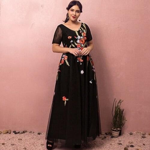Black V-Neck Evening Dress Lace Up Short Sleeve Flowers Embroidery Elegant A-Line Floor-Length Plus Size Women Formal Gowns D852