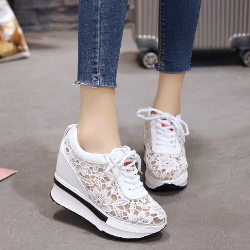 Hot Sales New Summer New Lace Breathable Sneakers Women Shoes Comfortable Casual Woman Platform Wedge Shoes