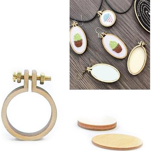 1 pcs Mini Embroidery Hoop Wooden Embroidery Frame Small Hand Stitching Hoop Cross stitch Framing Hoop Wood Earring DIY Gift