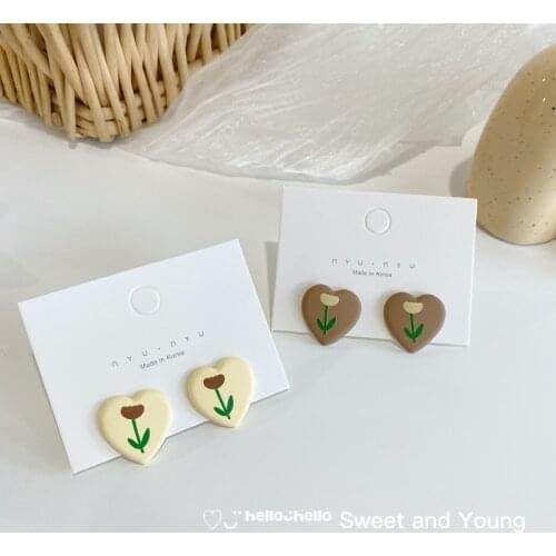 S925 Summer Girl White Tulip Love Earrings New Wave Classic Simple Compact Wild Gentle Earrings Female Trend Wedding Earrings