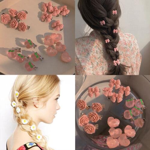2Pcs Mini Daisy Flower Hair Clips Cute Fashion Hairpins Acrylic Barrettes Fit For Ponytail Girls Kids Hair Styling Accessories